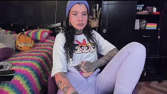 Lilmarieee from StripChat is Freechat