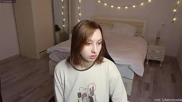 LilyannRosse from StripChat is Freechat