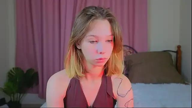 Try girls webcam shows. Sweet cute Free Performers.