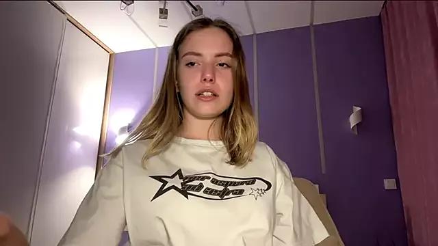 Try girls webcam shows. Sweet cute Free Performers.