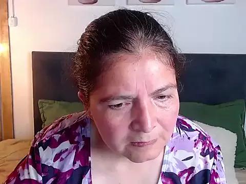 Linda_banks_ from StripChat is Freechat