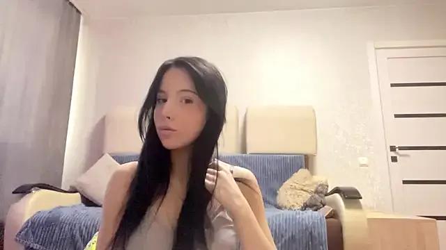 LisaWgreen from StripChat is Freechat