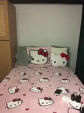 Lisszus from StripChat is Freechat