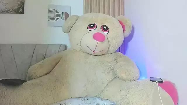 little_emiily_ from StripChat is Freechat