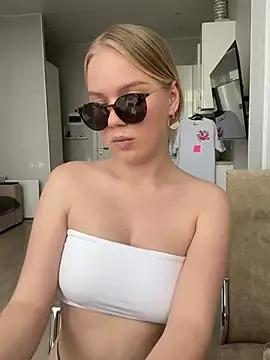 Try girls webcam shows. Sweet cute Free Performers.