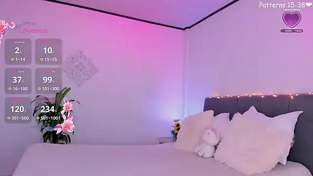 Littlee_lollii from StripChat