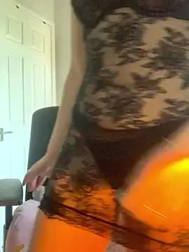 Littlelolo60 from StripChat