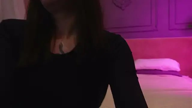 Freechat Liv_Fay on StripChat