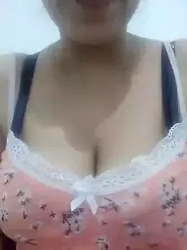 Liyan- from StripChat is Freechat