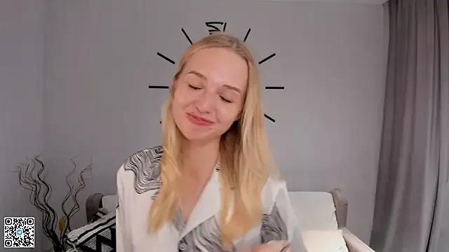 LoisDuffield from StripChat is Freechat