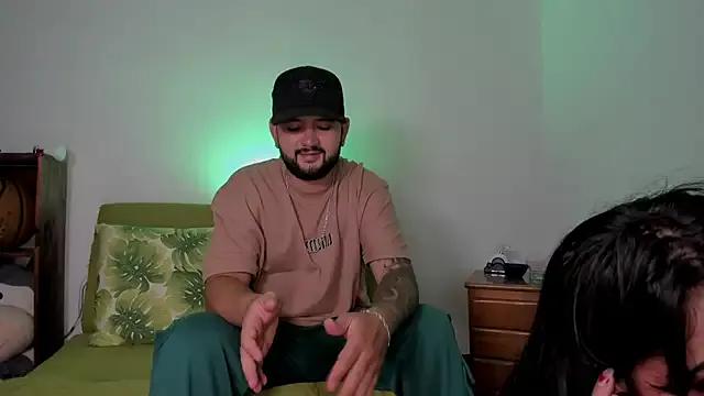 lola_n_apolo from StripChat is Freechat