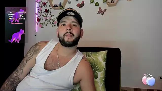 Lola_n_apolo from StripChat