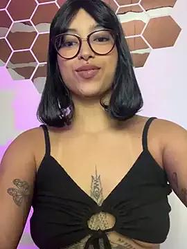Try girls webcam shows. Sweet cute Free Performers.