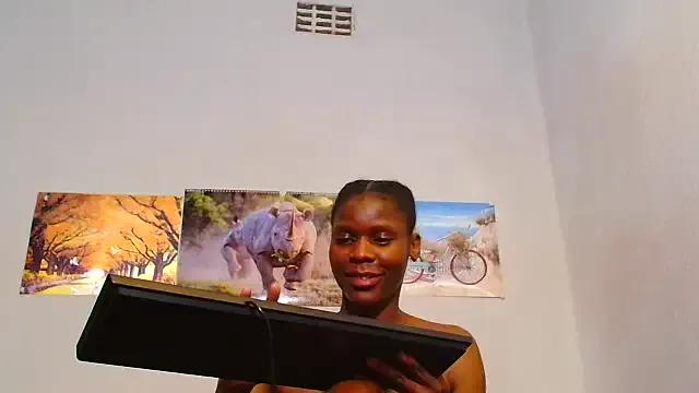 LoloQueen5 from StripChat is Freechat