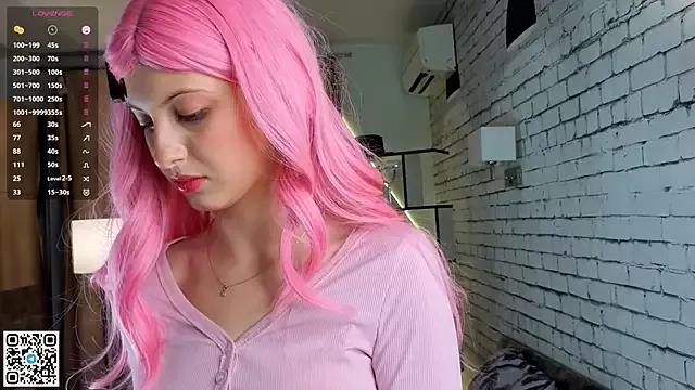 LorinaMaffitt from StripChat is Freechat