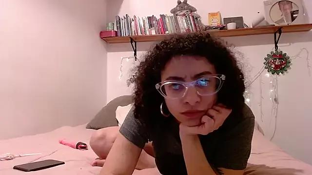 LouSalomex from StripChat is Freechat