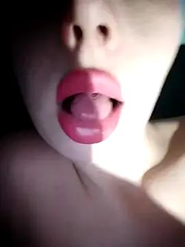 Love_you_dearr from StripChat is Freechat