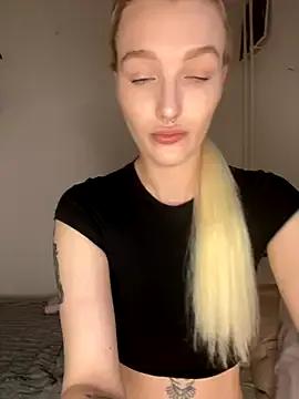 lovecassyrose from StripChat is Freechat