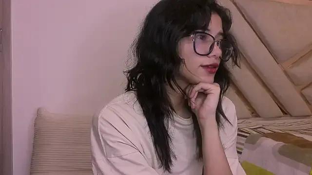 Try girls webcam shows. Sweet cute Free Performers.