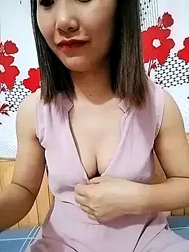 Try cockrating chat. Cute sweet Free Models.