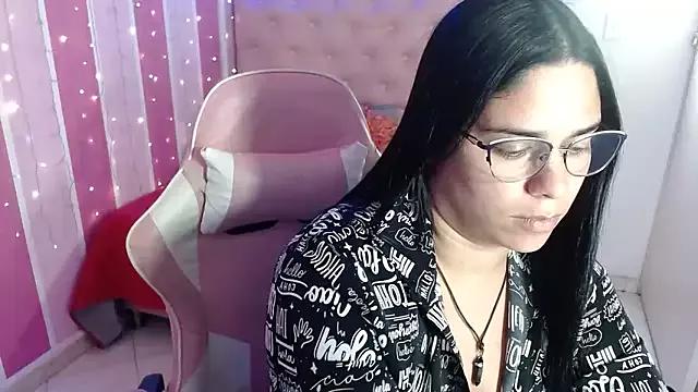 lucia_ht from StripChat is Freechat