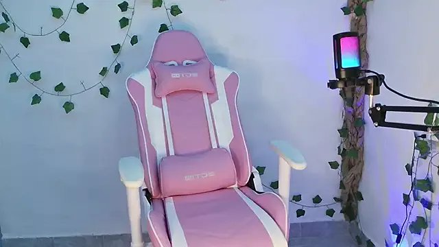 Freechat Luciia_cute on StripChat