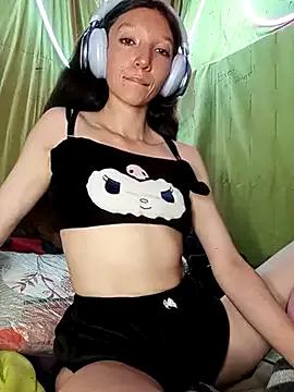 Lucy_cole from StripChat is Freechat