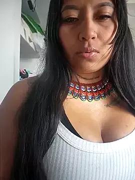 Luisa16xxx from StripChat