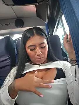 Luisa16xxx from StripChat