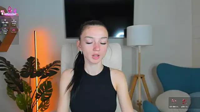 Luna__Baby from StripChat is Freechat
