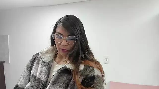 Try girls webcam shows. Sweet cute Free Performers.
