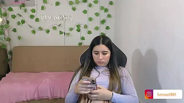 Lunaa_tay1 from StripChat is Freechat