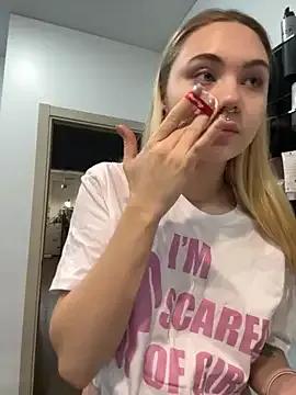 LunaMillie from StripChat is Freechat