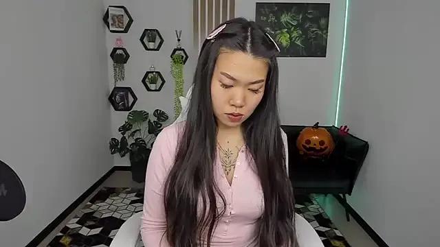 LunaPurrr from StripChat is Freechat