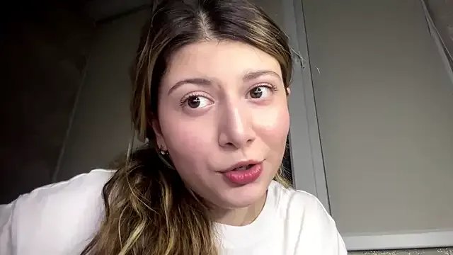 Freechat lunary_dr on StripChat