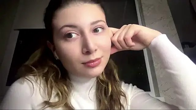 Freechat lunary_dr on StripChat