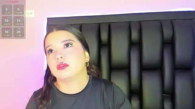 LunaWiill_ from StripChat is Freechat