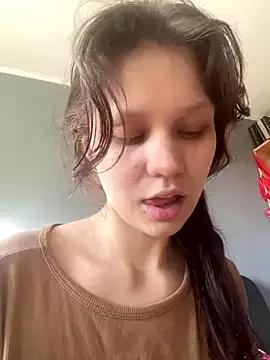 Lunliss from StripChat