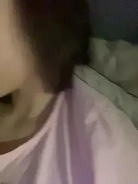 Lunliss from StripChat