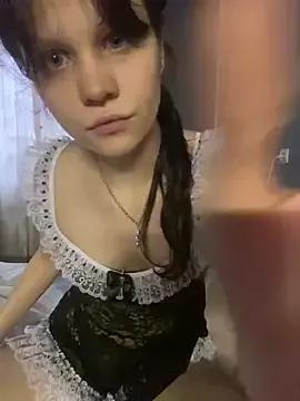 Lunliss from StripChat