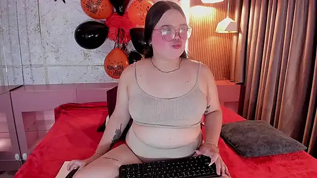 Freechat Lushi_Love on StripChat