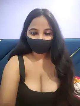 Lusty-radhika from StripChat is Freechat