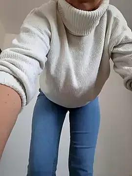 Luxxe25 from StripChat