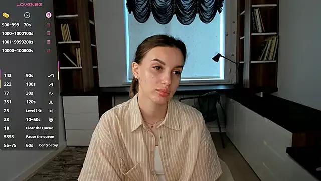 LynDarnell from StripChat is Freechat