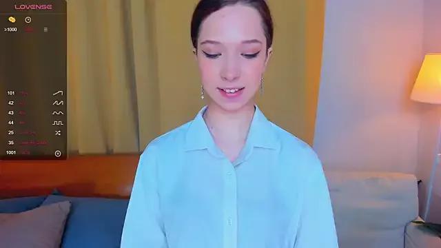 LynnBeames from StripChat