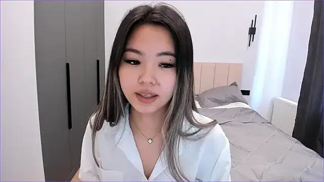 Maakimita from StripChat is Freechat