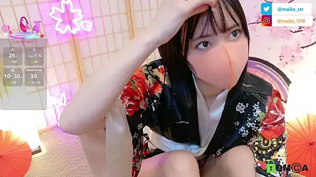 Private maika08 on StripChat