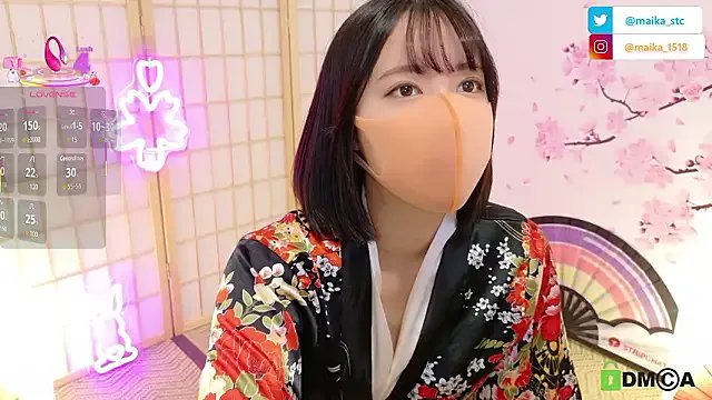 Private maika08 on StripChat