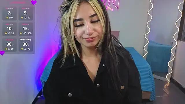 Try girls webcam shows. Sweet cute Free Performers.