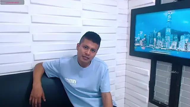 marcus_hans_ from StripChat is Freechat